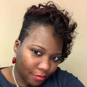 Meet your Posher, Daveeda